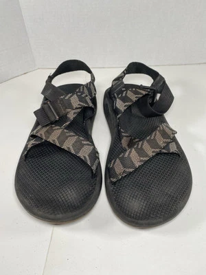 Sandalia Chaco con tiras para hombre talla 12 blanco y negro usada en excelente estado Foto 1 de 4