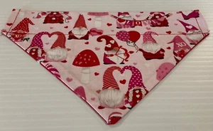 Valentine’s Day Small Over the Collar Dog Bandanna Pet Fashion Accessory - Picture 1 of 3