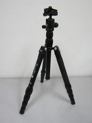 MeFOTO RTSABLK RoadTrip S Travel Tripod (Aluminum, Black) -  Max Ld 17.64 lb (g) - Image 1 of 4
