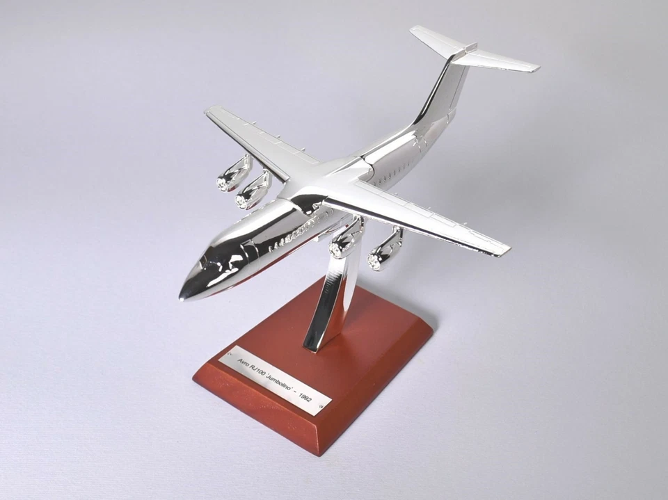 MINT RARE ATLAS EDITIONS SILVER PLATED CLASSICS 1:200 AVRO RJ1100 JUMBOLINA - Bild 1 von 1