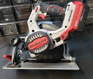 7-1/4 In. BRUSHLESS Porter Cable 20V Max Circular Saw & 4.0 Ah Battery PCCS500 - Picture 1 of 7
