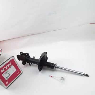 Черная задняя левая стойка подвески в сборе KYB 333365 подходит для Kia Spectra 2001-2004 - Изображение 1 из 4