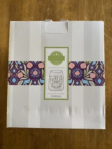 New Scentsy Kindness Warmer - Picture 1 of 3