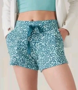 Athleta Balance 4" Shortie Clouded Leopard Blau Neu mit Etikett XL - Bild 1 von 13