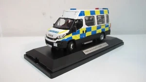 1:43 AURORA IVECO DAILY HONG KONG POLICE TRAFFIC WHITE RESIN CARS - Picture 1 of 10