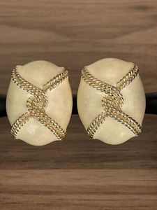 Ciner Signed Clip On Earrings Gold Tone White Enamel Fashion 80's Vintage Large - Picture 1 of 9