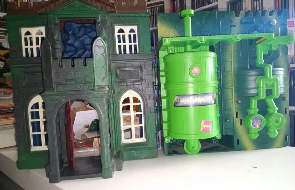 Wayne Manor batcaverna di Batman marca Kenner anni 90 vintage m - Immagine 1 di 4