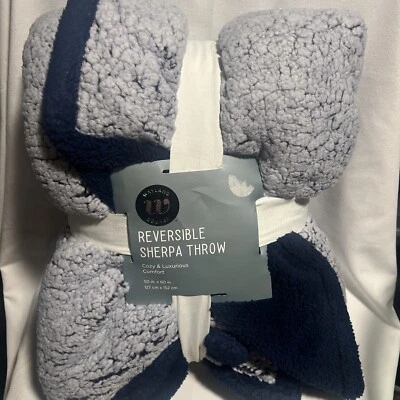 Wayland Square Reversible Sherpa Throw Blanket Luxurious Blue White 50"x 60" 08b - Image 1 of 4