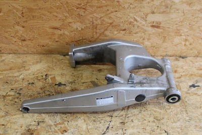 06-12 YAMAHA FJR1300A ABS OEM BRAÇO OSCILANTE TRASEIRO SUSPENSÃO TRASEIRA BRAÇO OSCILANTE - Imagem 1 de 4