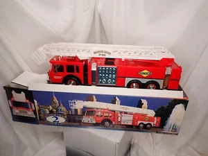 1995 Sunoco Aerial Tower Toy Fire Truck Collector's Edition ~ New Battery power - Picture 1 of 8