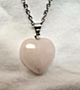 elegent rose quartz necklace 18" chain new - Picture 1 of 3