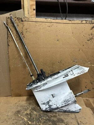 Caja de engranajes de unidad inferior 150-225 HP Johnson Evinrude Ficht 25” Foto 1 de 4