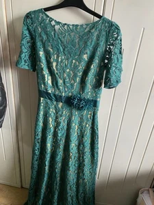 Stunning Ball gown/ evening dress Emerald Green Lace Effect size 10 Prom/Ball - Picture 1 of 12