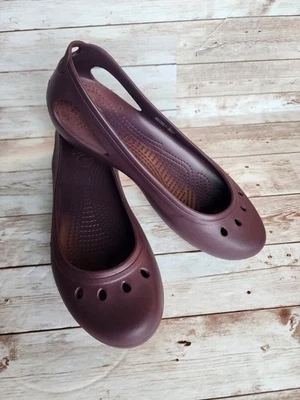 Crocs Kadee женщин плоскостях балет повседневное платье туфли размер 8 темно-бордовый, фиолетовый, сливы - Изображение 1 из 4
