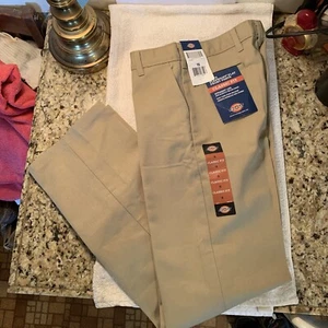 DICKIE’s BOY’s FLEXWAIST FLAT FRONT PANTS SIZE 16 KHAKI CLASSIC FIT NEW WITH TAG - Picture 1 of 10