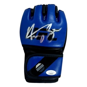 Guanto Henry Cejudo Firmato UFC COA JSA Autografato - Foto 1 di 4