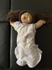 Vintage Girl Cabbage Patch Kids Doll - Picture 1 of 6