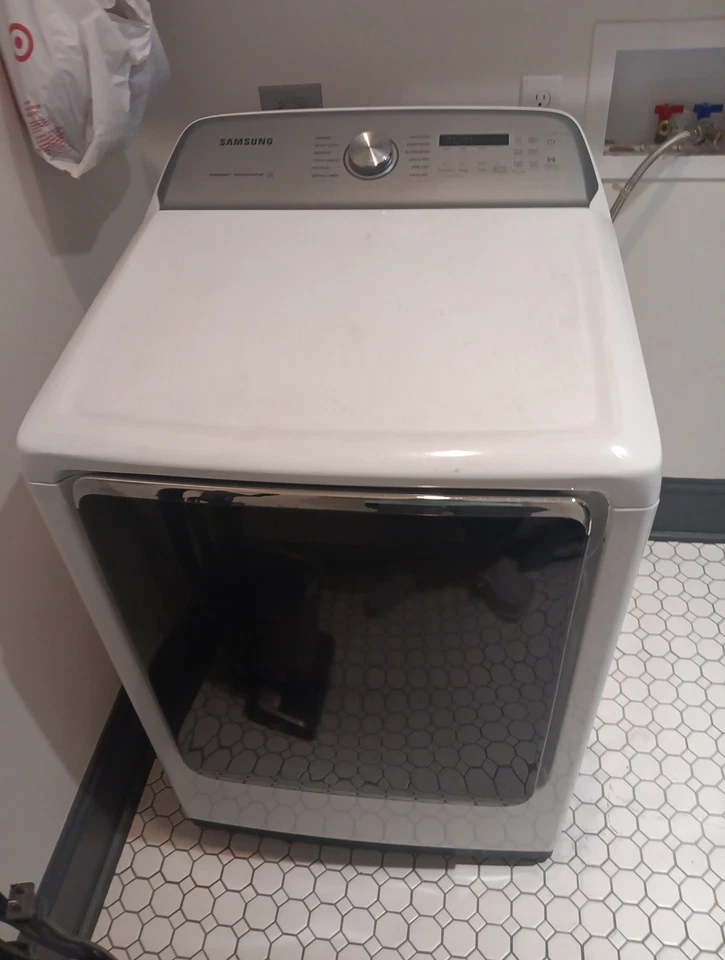 Secadora Samsung Modelo#: DV48H7400EW/A2 ¡Excelente estado! ¡Todo funciona! ¡Limpio!! Foto 1 de 1