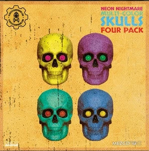 Juego de cuatro calaveras Mezco One:12 Neon Nightmare multicolor - para figuras de 6” o 7” - Imagen 1 de 15