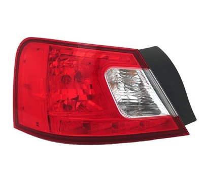 Conjunto de luz trasera exterior con bombillas lado del conductor para Mitsubishi Galant 2009-2012 Foto 1 de 4