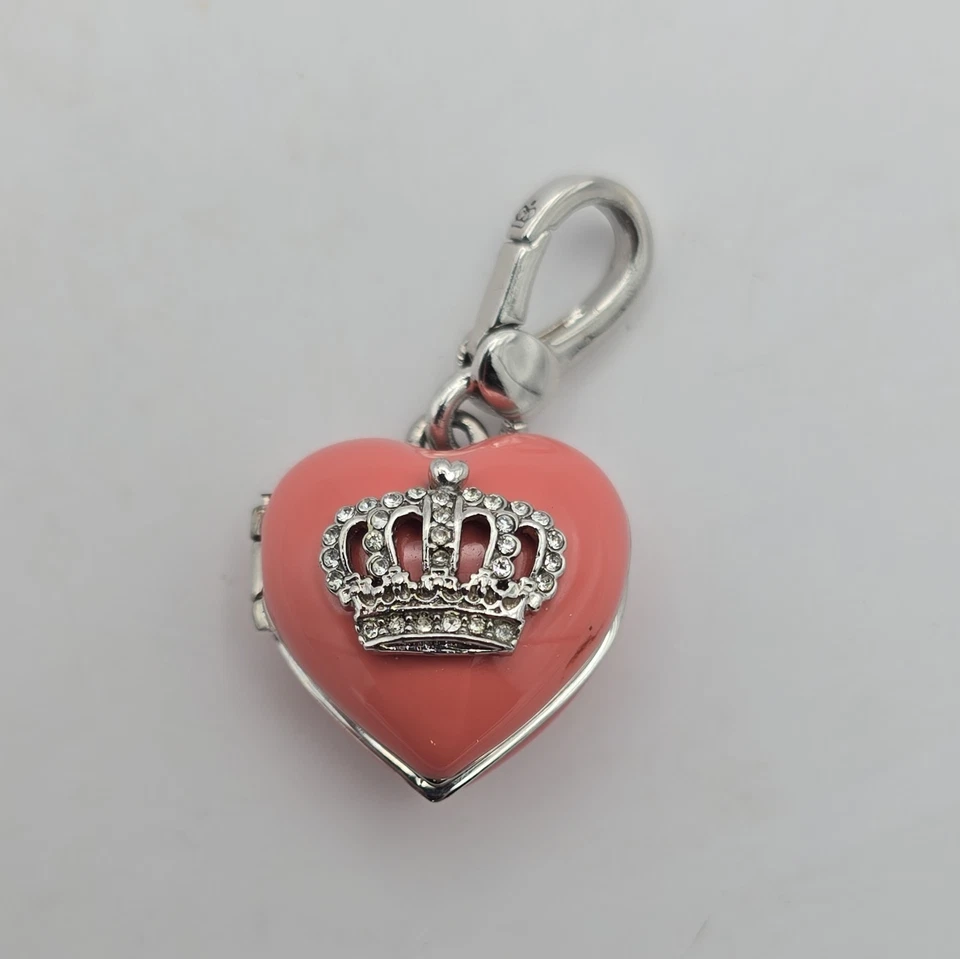 Juicy Couture - Medallón Corazón Hinchado Esmalte Rosa con Corona Juicy Couture en la Cara Foto 1 de 4