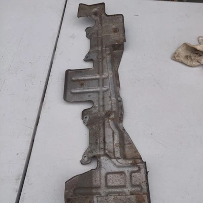 Carburador Datsun 240Z 260Z 1973 1974 escudo térmico Foto 1 de 4