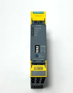 Siemens Safety Relay 3SK1121-1AB40 - Made in Germany - Picture 1 of 4