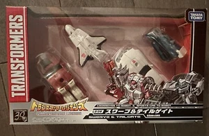 AUTHENTIC Takara Tomy Transformer Legend LG-08 SWERVE+TAILGATE Titan Return NEW - Picture 1 of 2