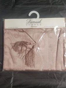 Damask Scroll Runner - Picture 1 of 4