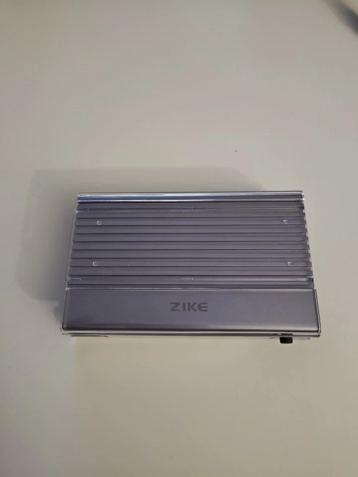 ZIKE M.2 NVMe SSD Gehäuse 40Gbps USB4.0 Aluminium 3811MB/s werkzeuglose Installa - Bild 1 von 1