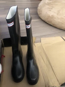 Hunter Original SCOTLAND Tall Rubber Rain Boot Black MISMATCH 10 11 Men New - Picture 1 of 10
