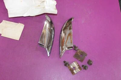 Juego de protectores de parachoques delantero Chevrolet Vega 1971-72. Usado. Ver foto. Foto 1 de 4