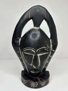 Vintage handgeschnitzte afrikanische Kunst Stammesmaske Dekor - Bild 1 von 3