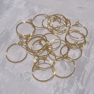 SET MIT 20 OHRRINGENHALTERN CREOLEN 24x20MM VERGOLDET KREISE 20MM - O223 - Bild 1 von 3