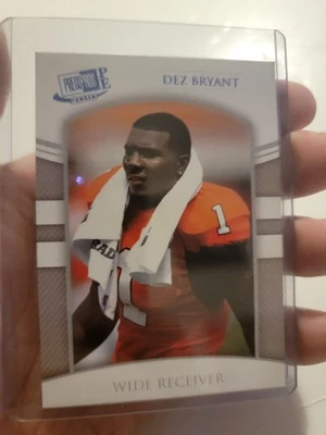 2010 Press Pass PE #9 Dez Bryant Rookie Card RC Oklahoma State Cowboys - Image 1 of 2