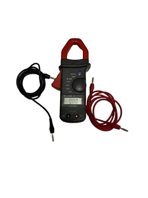 FLUKE 32 True RMS CLAMP METER w/Test Leads Excellent - Image 1 of 4
