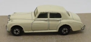 Rare Made IN Macau 1985 Matchbox 1/69 Rolls-Royce Silver Cloud White Cream #62 - Picture 1 of 6