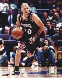 Autographed MIKE BIBBY Sacramento Kings 8x10 photo w/COA - Picture 1 of 1