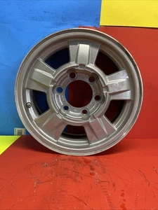 2004 2005 2006 2007 2008 GMC Canyon 15x6.5 OEM Wheel 9595004 *FREE SHIPPING* - Picture 1 of 8