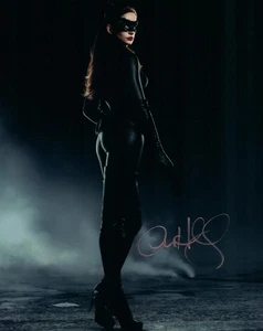 Anne Hathaway Autographed 8x10 Photo Signed Picture Pic Nice + COA - Picture 1 of 1