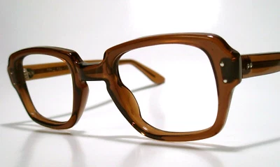 Nuevo de Lote Antiguo USGI Edición BCG's USS Talla 48-24 Marrón Gafas de Sol/Marco De Gafas De Colección Foto 1 de 4