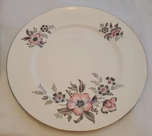 Royal Monarch Queen Anne Pink Black Flowers Warranted Plat. & Gold Dinner Plate - Picture 1 of 8