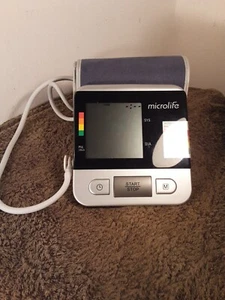 MicrolifeDeluxe Large Blood Pressure /Box W/Case On Ac & Batteries - Picture 1 of 12