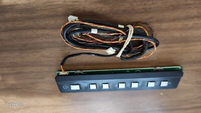 INSIGNIA 功能控制板 715G3293-1 型号 NS-L32Q-10A — 第 1/2 张图片