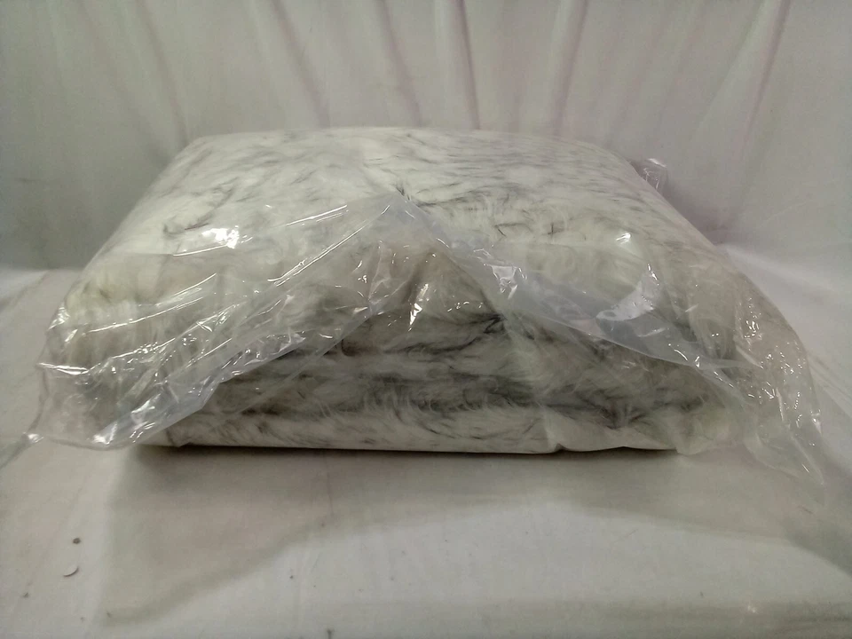 Alfombra de piel sintética Latepis, blanca/gris - tamaño plegado 26" x 24" x 8" Foto 1 de 4