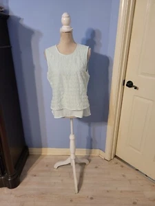 Blusa mediana Banana Republic para mujer verde pálido sin mangas en capas cuello redondo  - Imagen 1 de 6