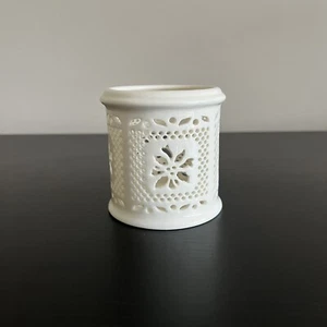 Northeast Home Tea Light Candle Holder Poinsettia Pierced Porcelain - Picture 1 of 5
