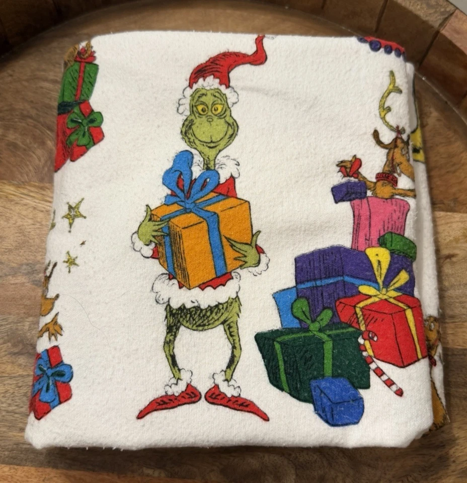 Franela de Navidad Pottery Barn Dr. Seuss's The Grinch & Max ESTÁNDAR farsa LEER Foto 1 de 4