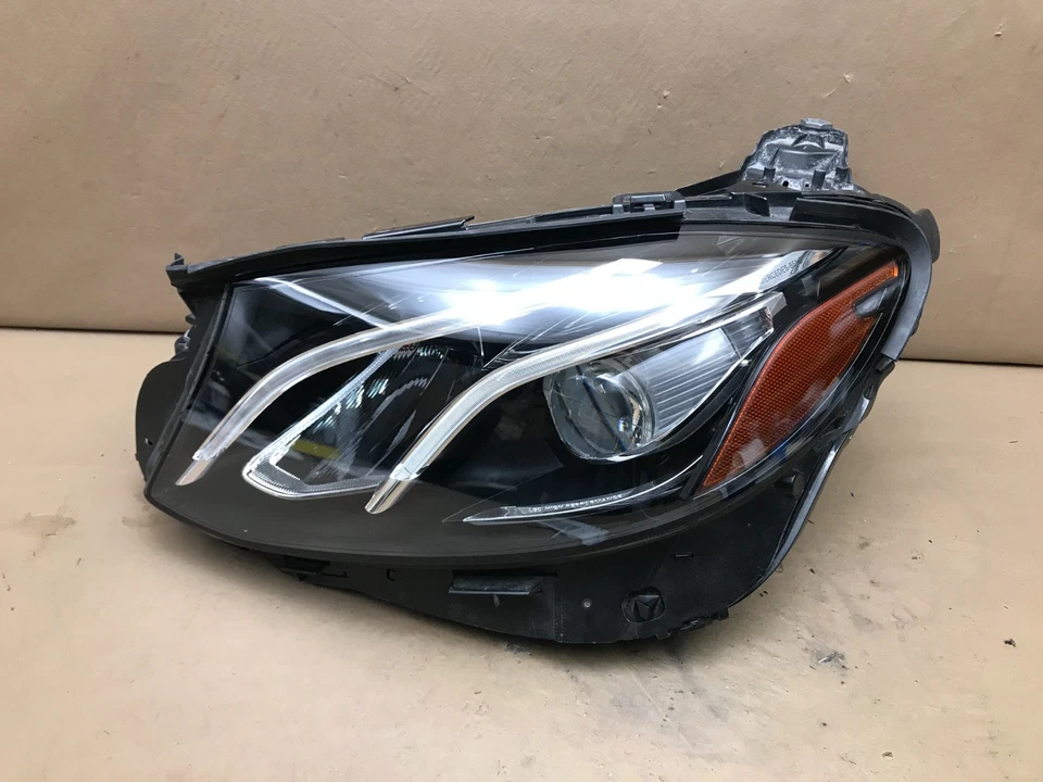 2017-2020 Mercedes-Benz W213 E200 E250 E300 E400 E450 Left LED US Headlight OEM Foto 1 de 4