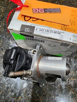 NÚCLEO/ PARA PIEZAS MERCEDES-BENZ ML/GL/S INTERCAMBIO. RECIL. VÁLVULA EGR A6421402160 Foto 1 de 4